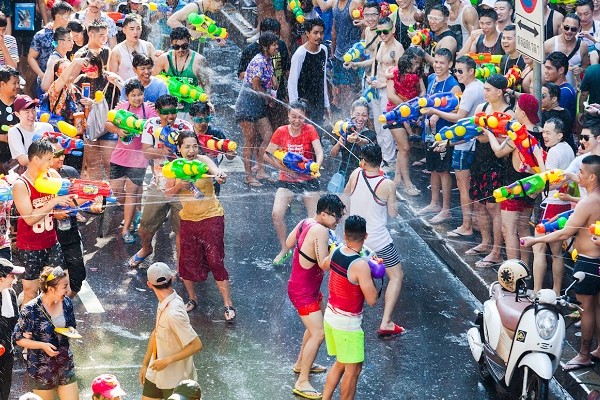 Ý nghĩa lễ hội té nước Songkran Thái Lan