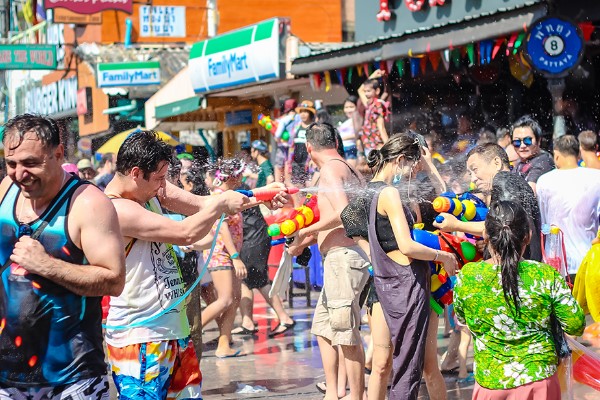 Ý nghĩa lễ hội té nước Thái Lan là gì?