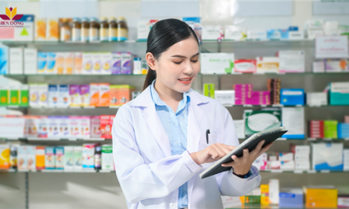 Dược sĩ nhà thuốc là gì? Nhiệm vụ và kỹ năng cần có để thành công?